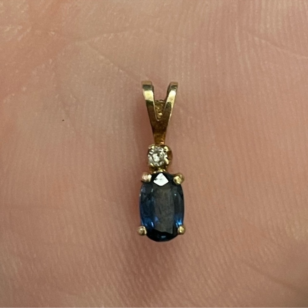 14k gold, diamond and sapphire pendant and earring set